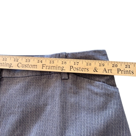 Lane Bryant Women's Plus Size 16 Bermuda Shorts Cotton Blend Navy White Striped - Picture 7 of 15